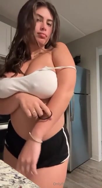 Colleen Sheehan Onlyfans Leak No Bra Show Big Tits Nude Sex Scene