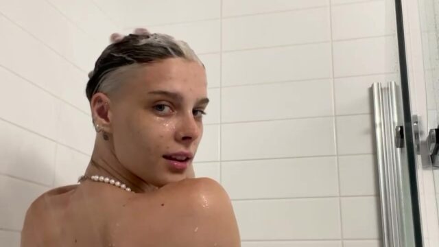 Smashedely Nu.de Show off Hot Body in Bathroom – Naked Video
