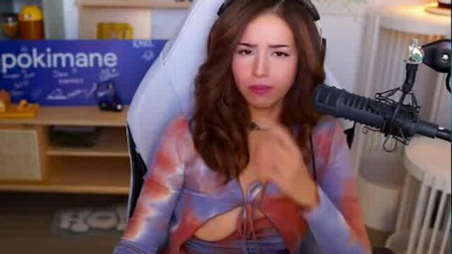 POKIMANE leak Nipple before cam !!!