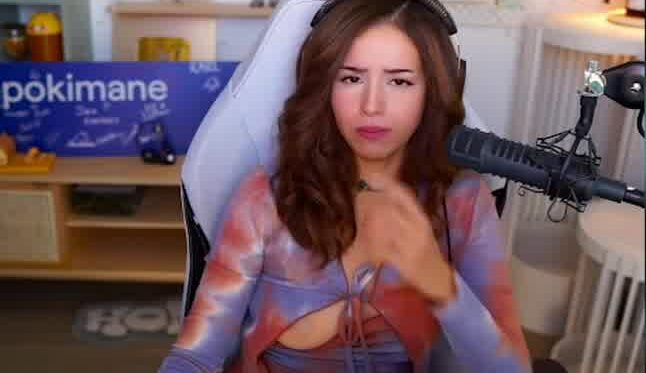 POKIMANE leak Nipple before cam !!!