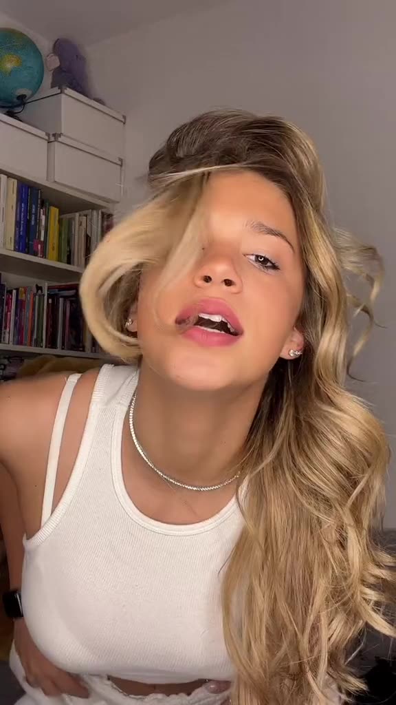 NEW Alice De Bortoli sexy dance!!!