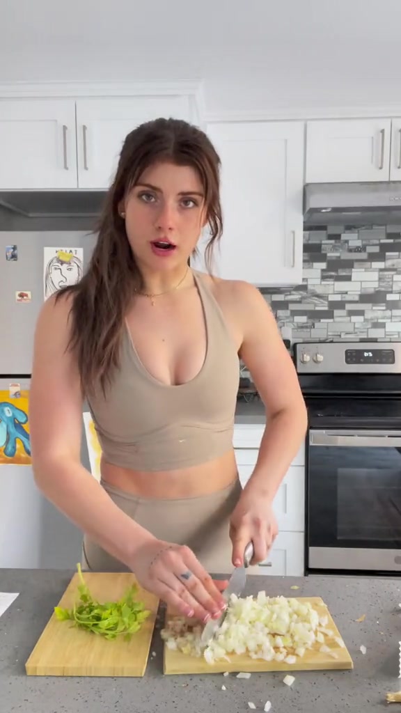 Faith Ordway so Hot !!! New Video