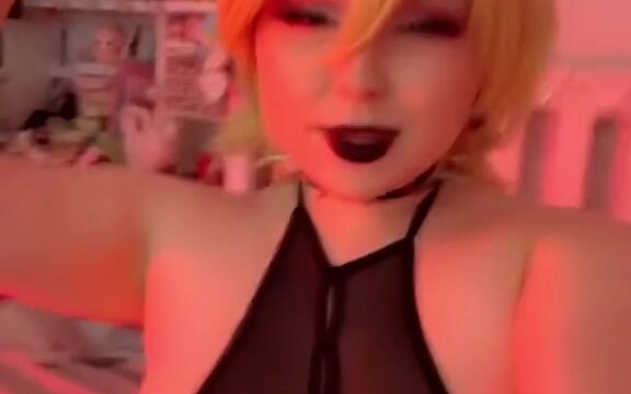 Enyaarwyen leak video – her boobs are so big