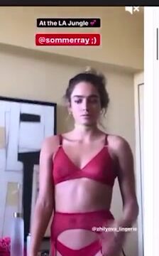 Sommer Ray leaked – Nip slip / She’s so fucking hot in sexy lingerie