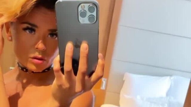 sophie arvebrink onlyfans leak – Topless show off body in selfie