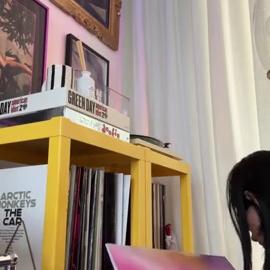 Mia Khalifa – Showing Big Titties on Livestream
