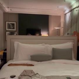 Mia Khalifa – Livestreaming At Night